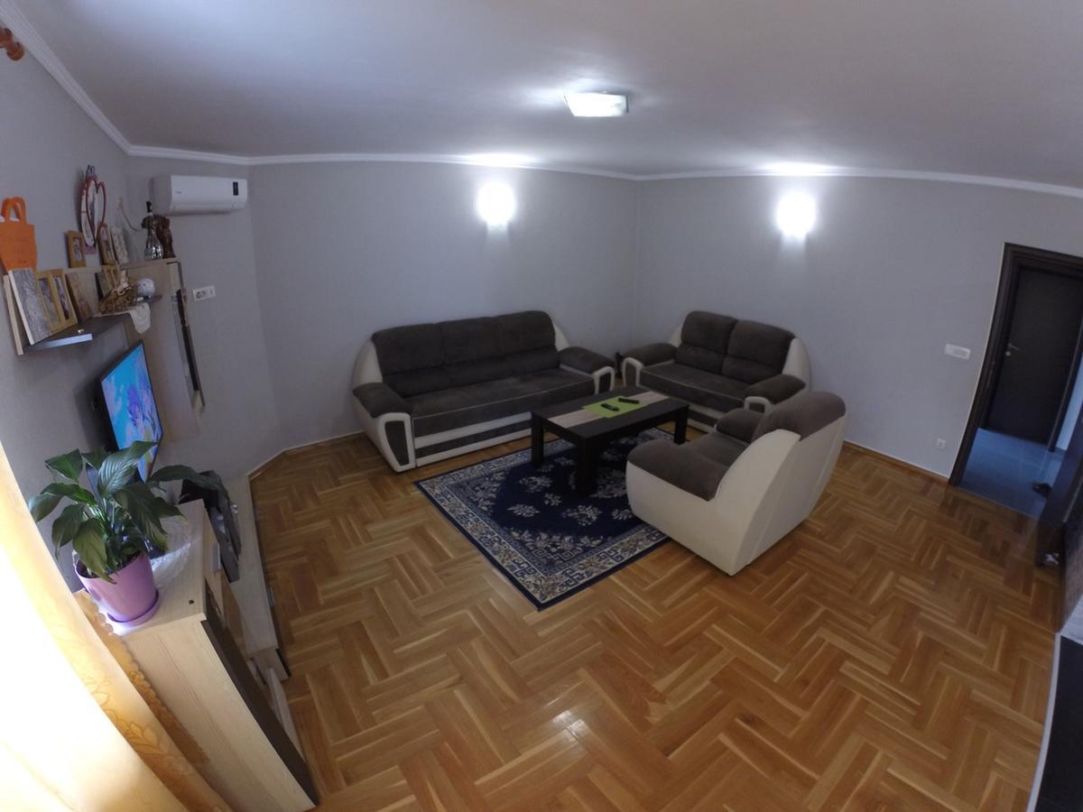 Kuca Bulajic Apartamento Budva Exterior foto